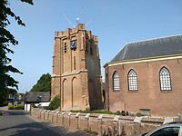 Scheve kerktoren in Acquoy