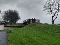 over dijkfietspad terug naar Winschoten