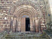 Deur kerk van Landos