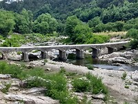 Brug over de Gardon naar Camboneral