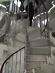 Trappen in het ijzeren standbeeld