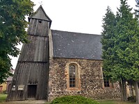 Bijzondere klokkentoren kerkje Gahro