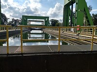 Hefbak van oude hefsluis