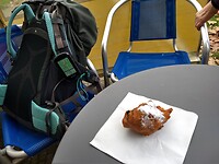Oliebol bij de Hallse brug