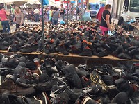 Schoenen voor 15 euro, de 2e schoen zelf zoeken