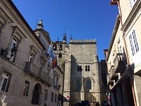 Achter de kathedraal van Tui