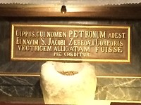 Pedron: altaarsteen