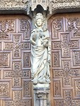 Maria voor de deuren van de kathedraal van Leon