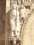 Romaanse figuren op de Isodoro