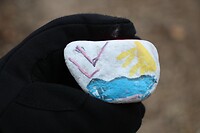 Nagelaten kunst in het bos