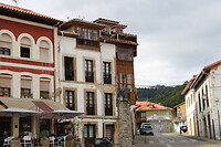 Salas