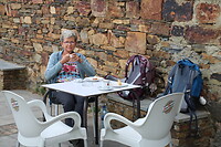 Koffie bij de Albergue van Castro