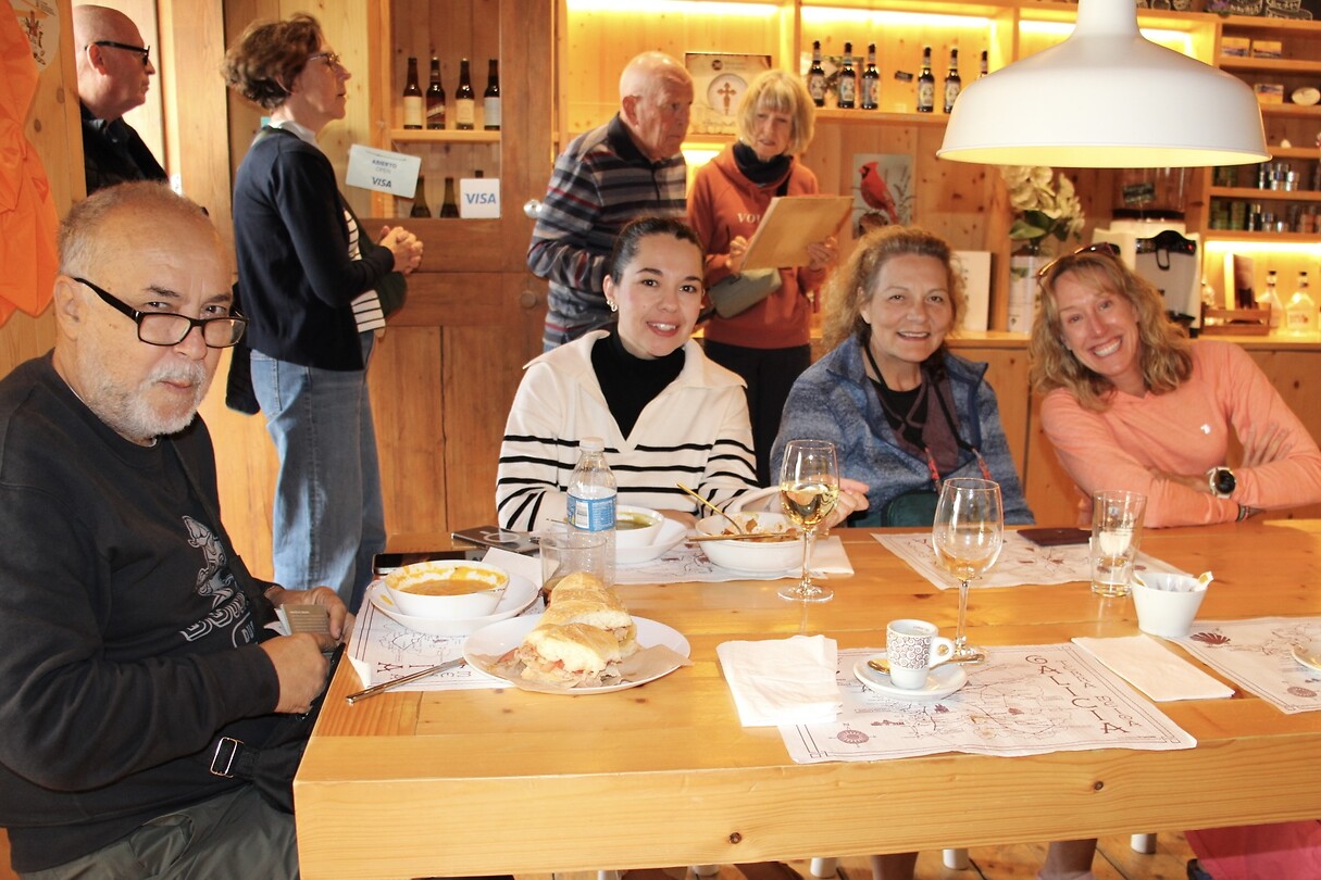 In “Taste the way” met pelgrims uit de VS, Mexico en Canada aan tafel