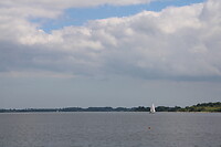 Zeilen onder de wolken