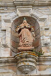 In de gevel van het klooster