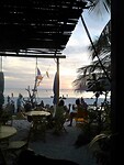 Diner bij Yellow Café in Pantai Cenang.