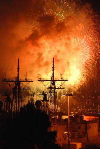 08. vuurwerk vanuit haven_klein
