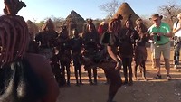 Himba-dansje zonder Johan