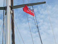 Engelse gastenvlag gehesen