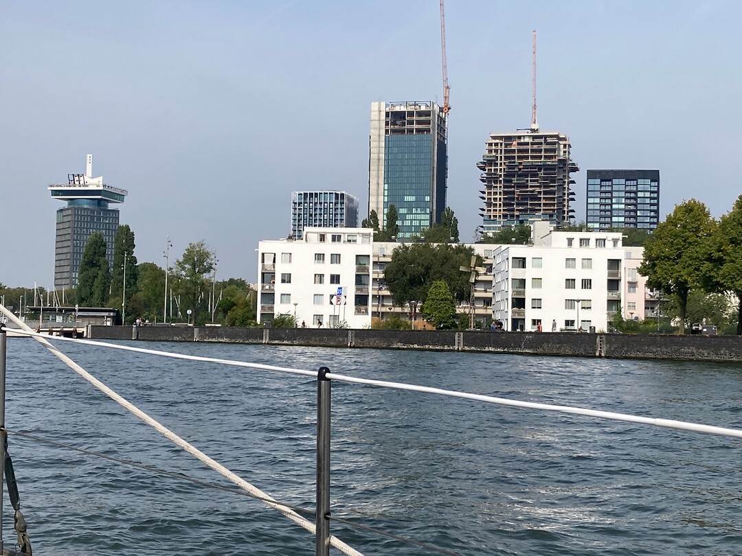 Het groeiende Manhattan aan het IJ