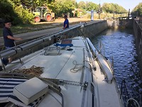 sluis krap aan!