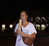 Krokante pannekoek gevuld met Nutella, banaan en geraspte kaas
