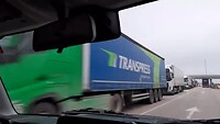 Ellenlange files camions