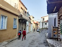 1 vd zovele lokale straatjes