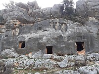 Çanakçı Necropolis rouwende vrouwen