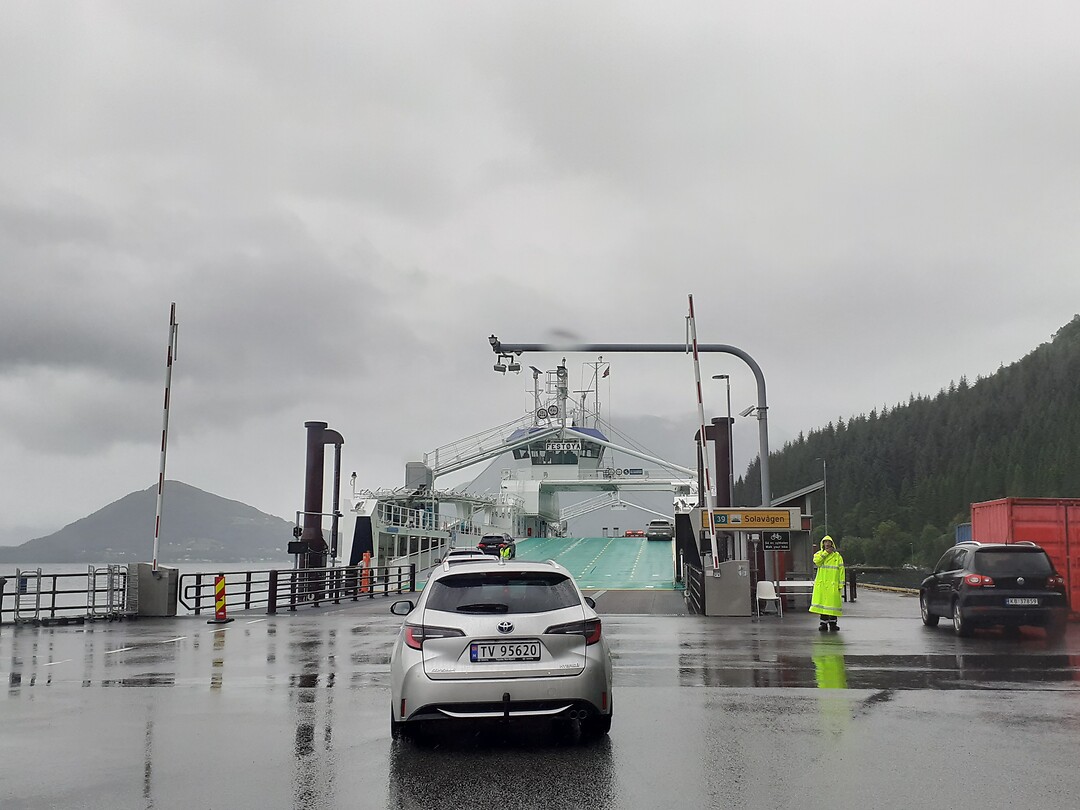 Ferry Festøya