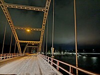 Achter de brug gaan we overnachten