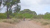Moto door los zand rijden