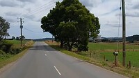In Tassie, altijd wel ergens bergen op de achtergrond
