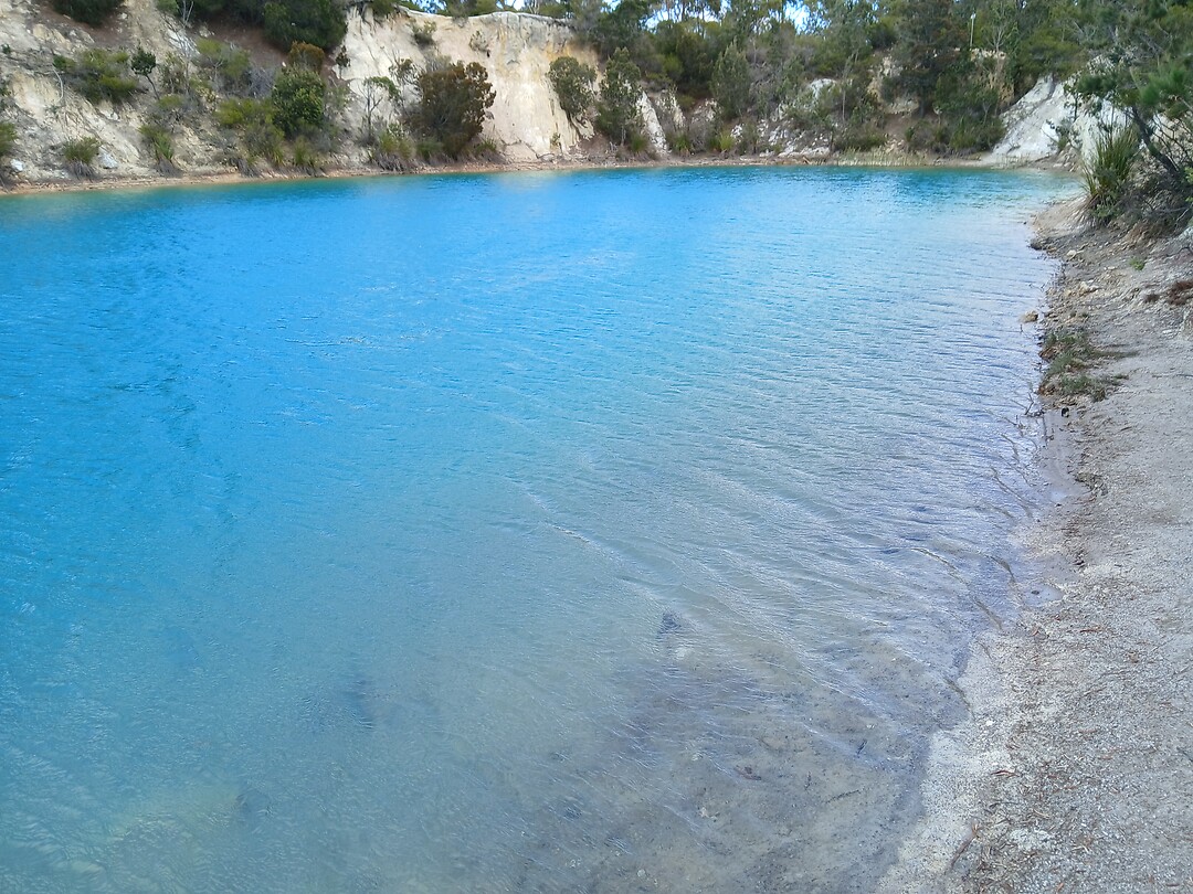Oever Little Blue Lake