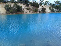 Zou je zo inspringen in de Little Blue Lake