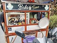 Beste bakso! Eettent aan scooter