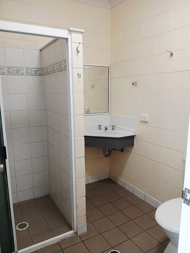 Eindelijk een eigen badkamer met warm oneindig water