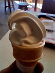 Dwerg soft-ijsje van McDo