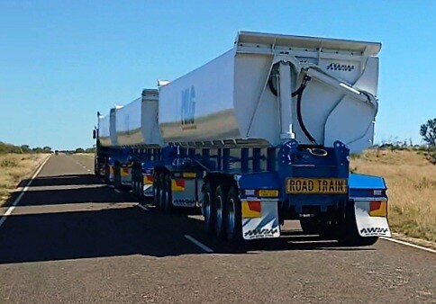 Road Train met 3 compartimenten