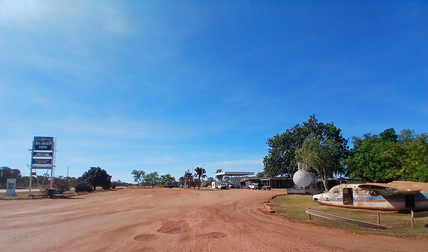 Hi-Way Inn