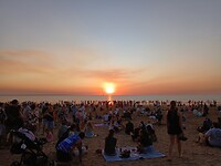 Zéér veel volk op strand
