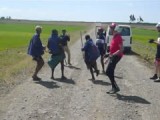 Een dansje onderweg met herders