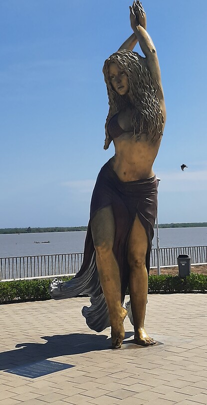 Standbeeld van Shakira