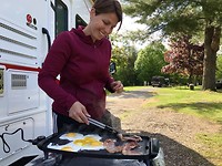 🍳🥓😋