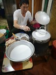 Rijstbladen maken van rijstwater