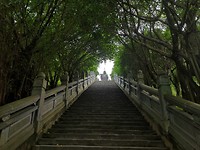 Bài Dinh tempel