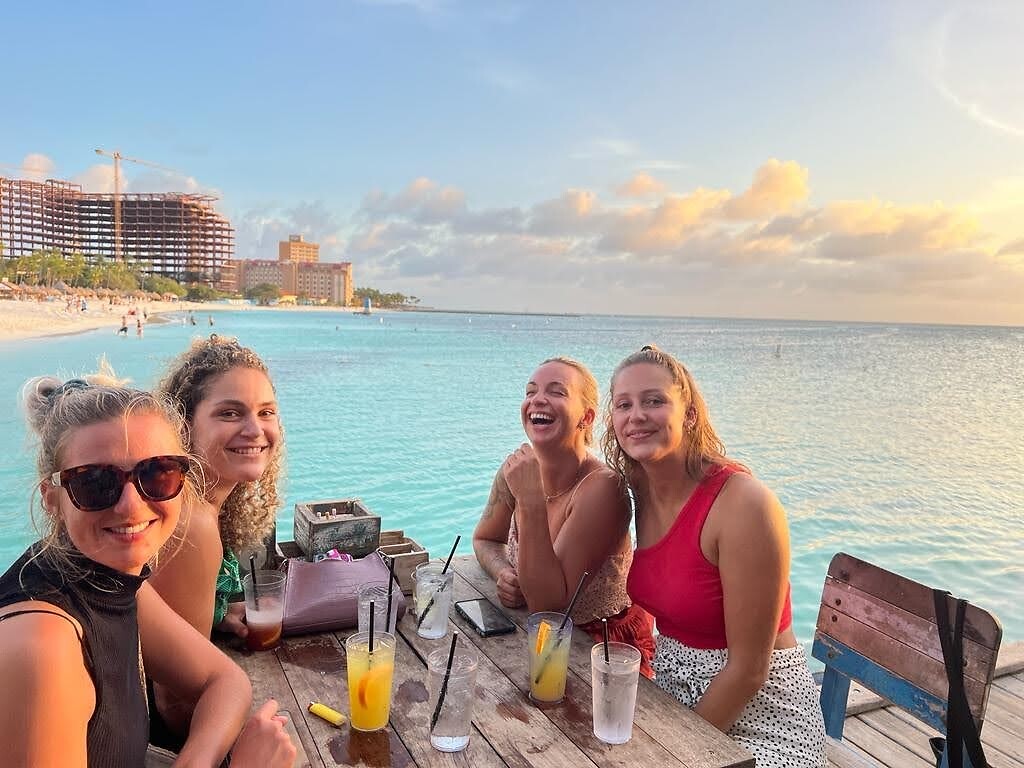 Afscheids borrel bij Bugaloe met de meisjes