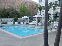 Zwembad hotel 2