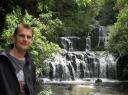 Marcel bij waterval