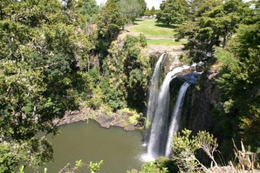 Whangarai Falls